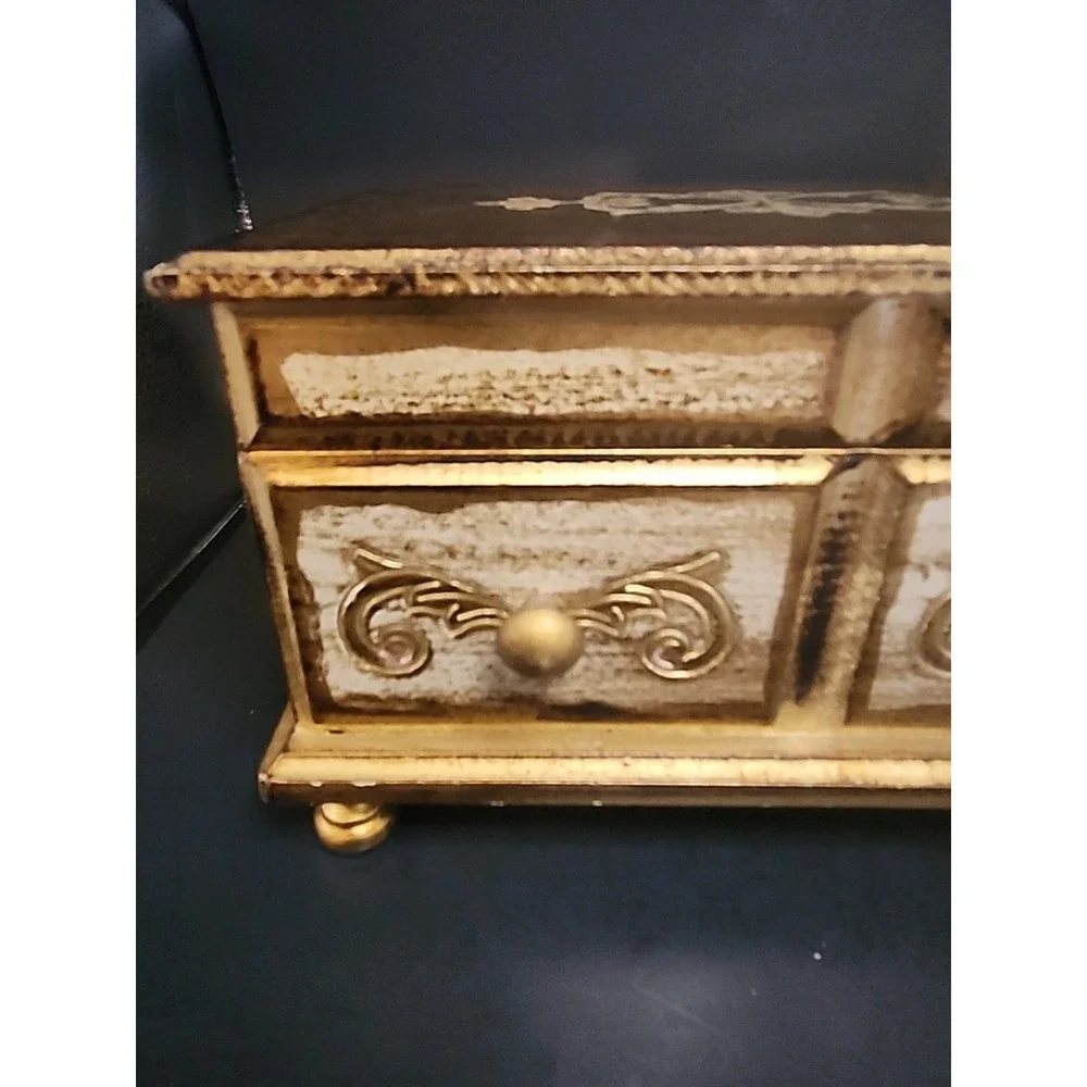 Vintage Goldtone Gilt Wood Musical‎ Florentine Style Jewelry Box 5